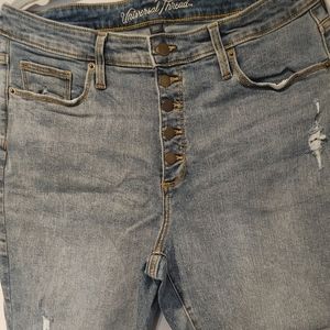 Hi-Rise Skinny Crop Jeans, distressed